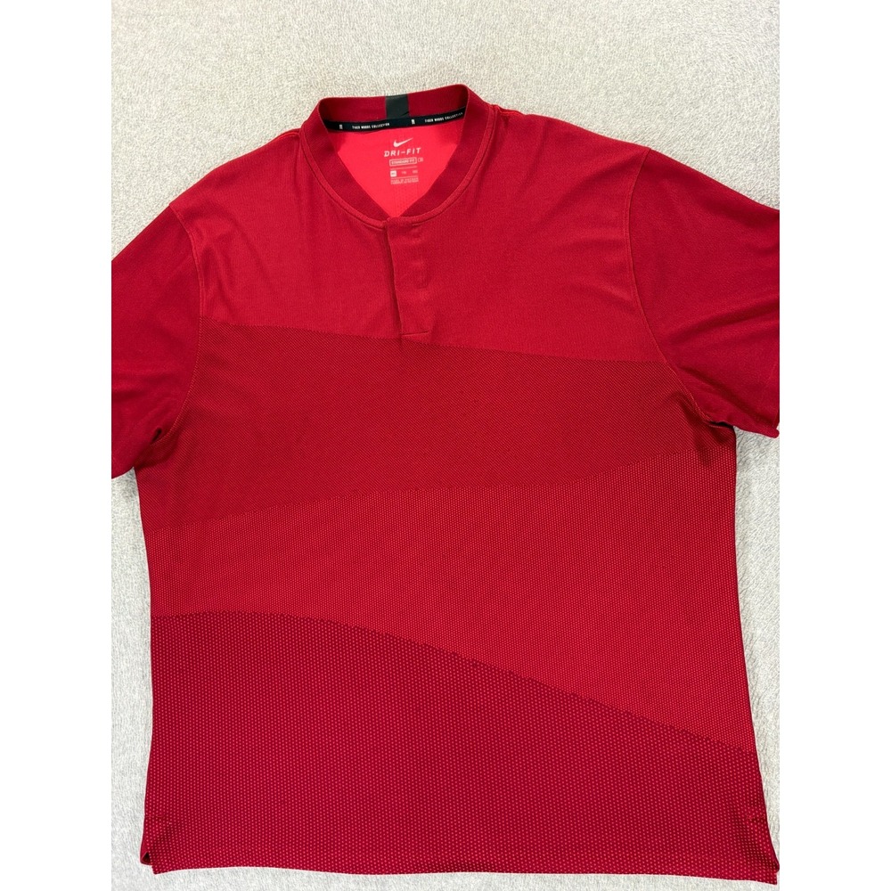 Nike Dri Fit Standard Fit Short Sleeve Tiger Woods Henley Shirt (Men's 2XL) Red